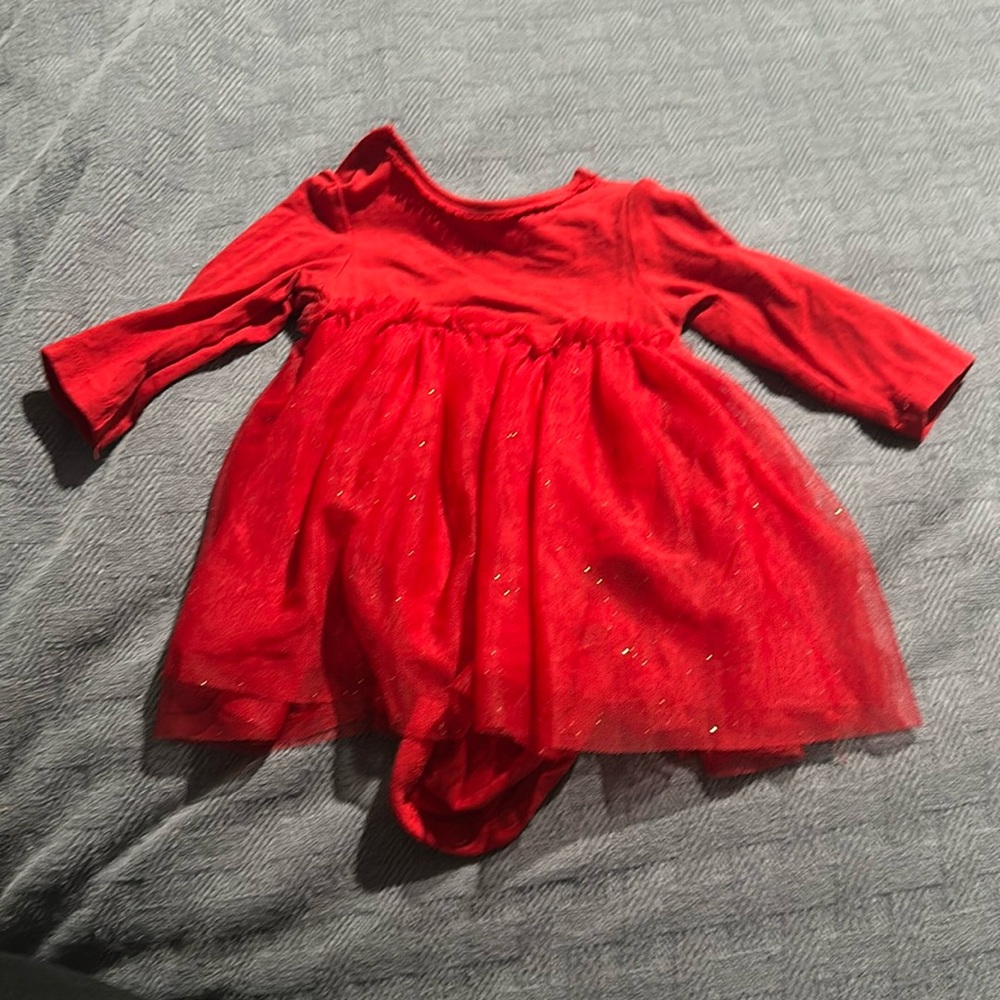 Red 3m gold sparkles dress